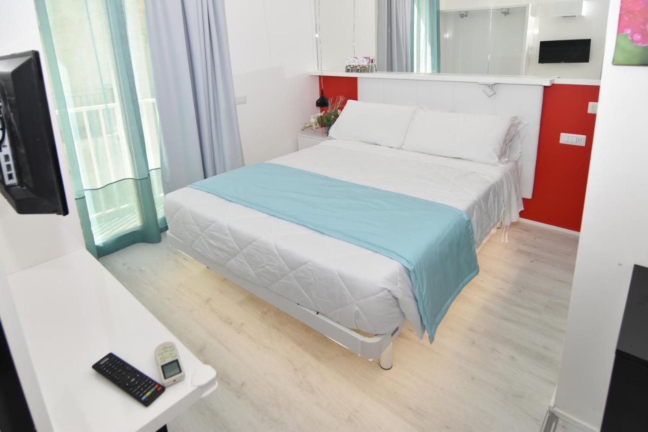 Hotel Nuovo Giardino 里米尼 外观 照片
