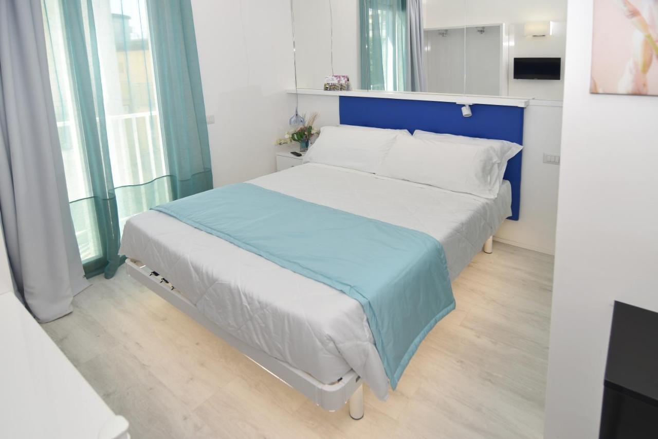 Hotel Nuovo Giardino 里米尼 外观 照片