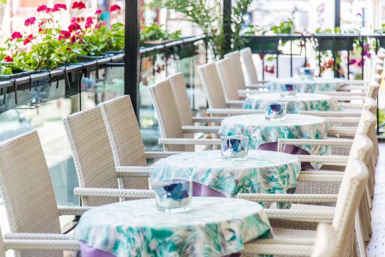 Hotel Nuovo Giardino 里米尼 外观 照片